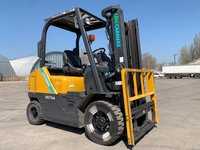 Автонавантажувач вилковий TCM (Nissan) на 2.5 тонни, з бічним зсувом - <ro>Изображение</ro><ru>Изображение</ru> #5, <ru>Объявление</ru> #1744041