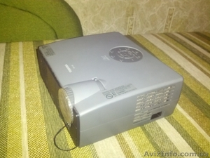 проектор Toshiba TDP-S8 - <ro>Изображение</ro><ru>Изображение</ru> #1, <ru>Объявление</ru> #712054