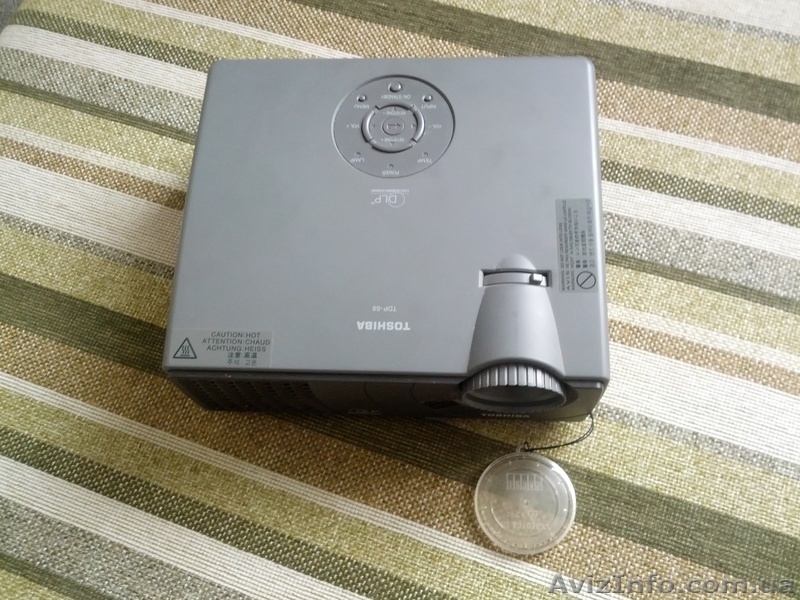проектор Toshiba TDP-S8 - <ro>Изображение</ro><ru>Изображение</ru> #6, <ru>Объявление</ru> #712054