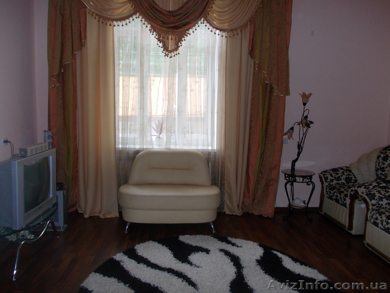 сдам посуточно отличную квартиру в центре с ремонтом - <ro>Изображение</ro><ru>Изображение</ru> #2, <ru>Объявление</ru> #879298