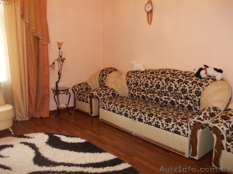 сдам посуточно отличную квартиру в центре с ремонтом - <ro>Изображение</ro><ru>Изображение</ru> #1, <ru>Объявление</ru> #879298