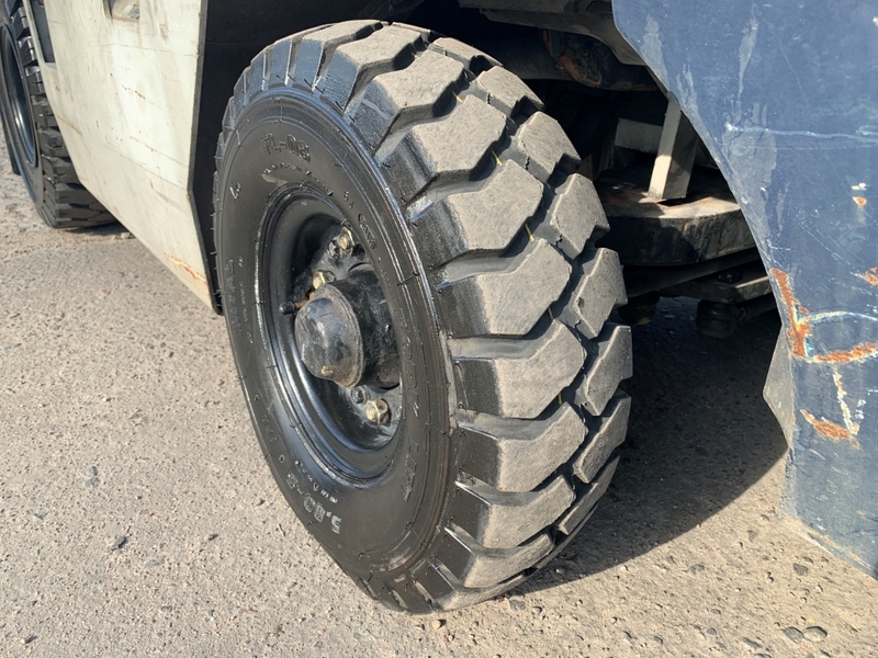 Вилочный автопогрузчик Komatsu с двигателем Toyota - <ro>Изображение</ro><ru>Изображение</ru> #9, <ru>Объявление</ru> #1697976