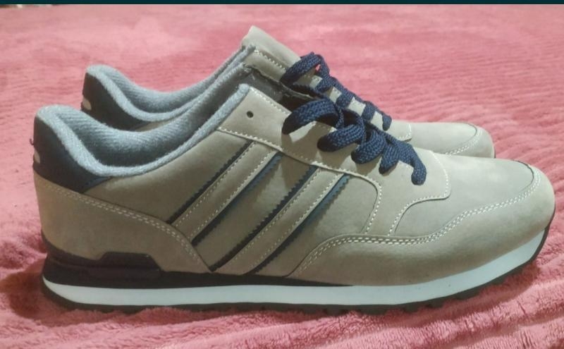 Кросівки чоловічі. Кіцмань. - <ro>Изображение</ro><ru>Изображение</ru> #1, <ru>Объявление</ru> #1734928